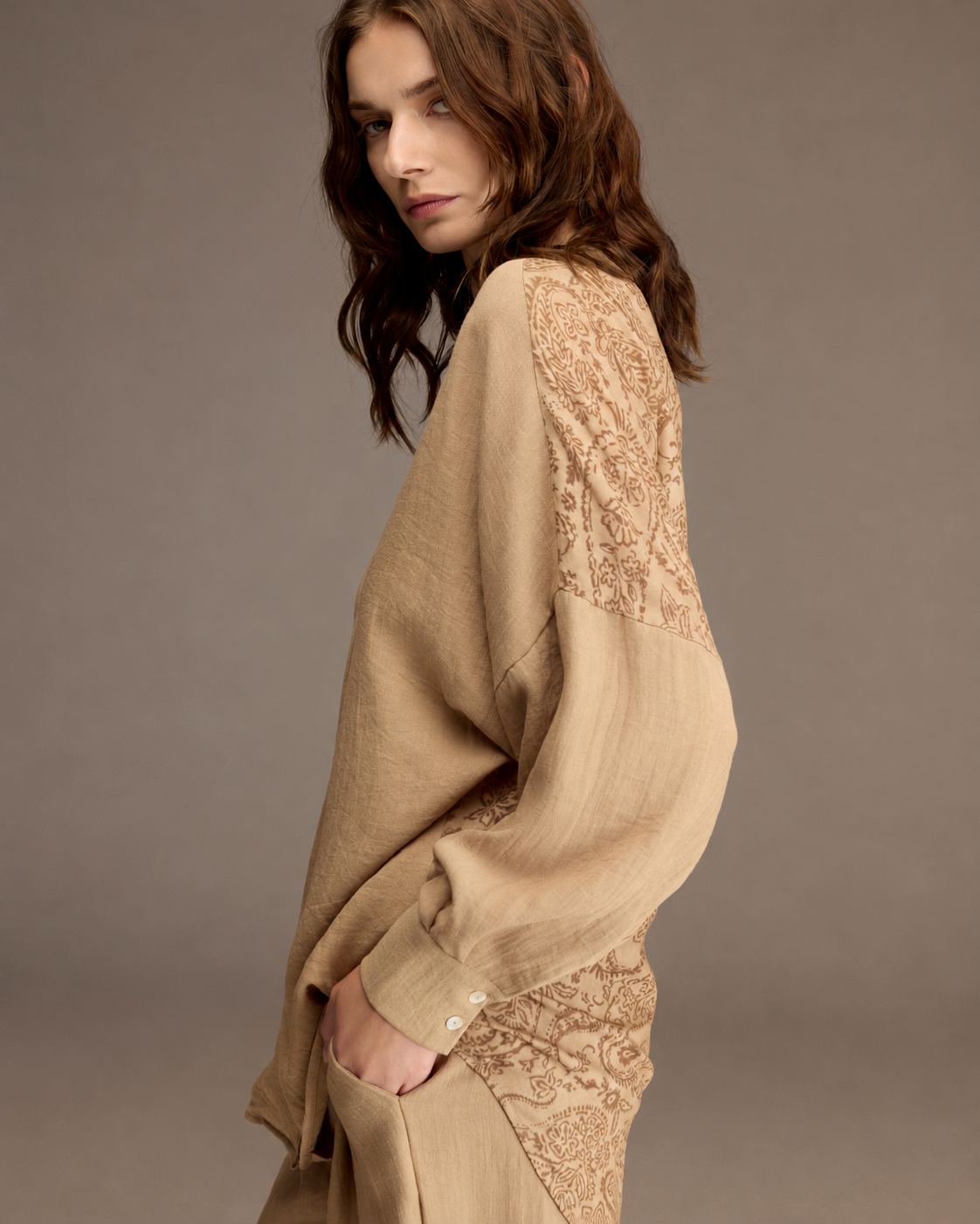 SAND EMBROIDERED 2-PIECE SET