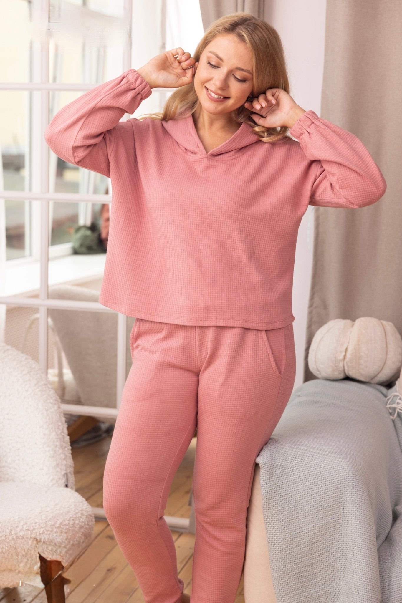 Rose Cozy - June Joy